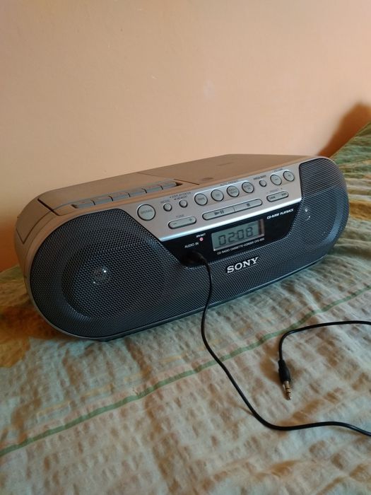 Sony CD ,AUX, kaseta, sprawne,wieża