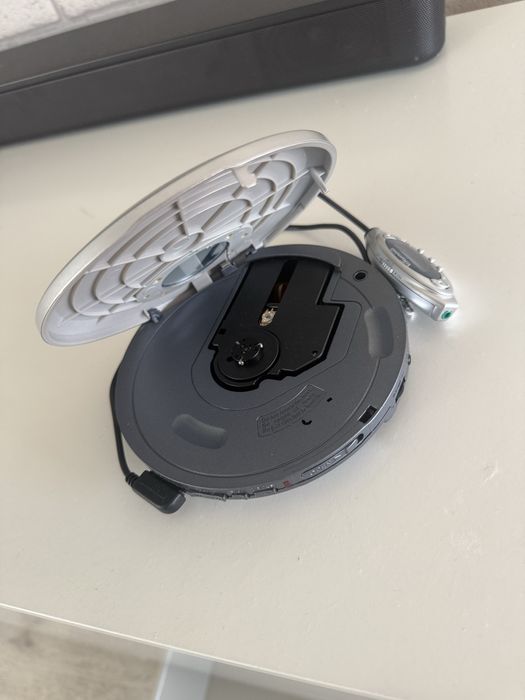Grunding Planixx CDP Discman