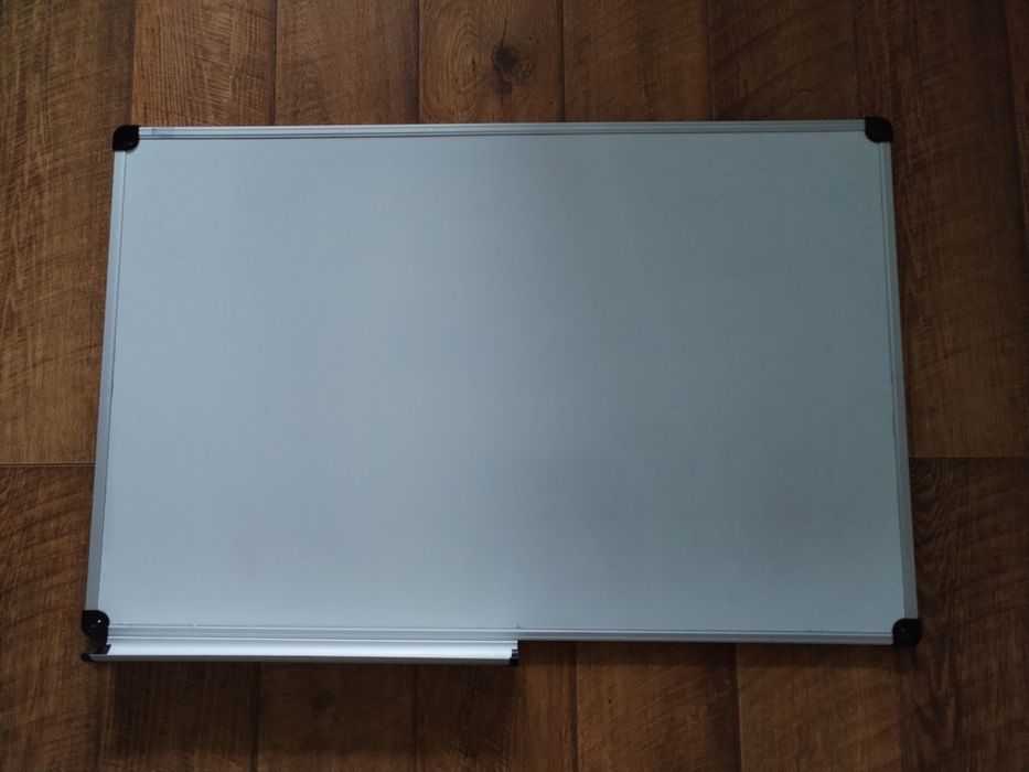 Магнітні дошкаюи для малювання. Маркером