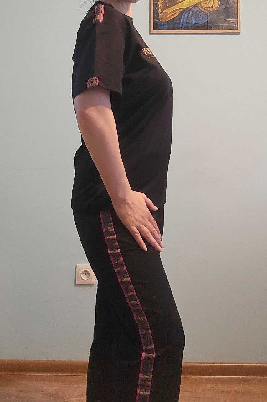 Nowy czarny dres damski 2-częściowy – koszulka i spodnie,  S–XL