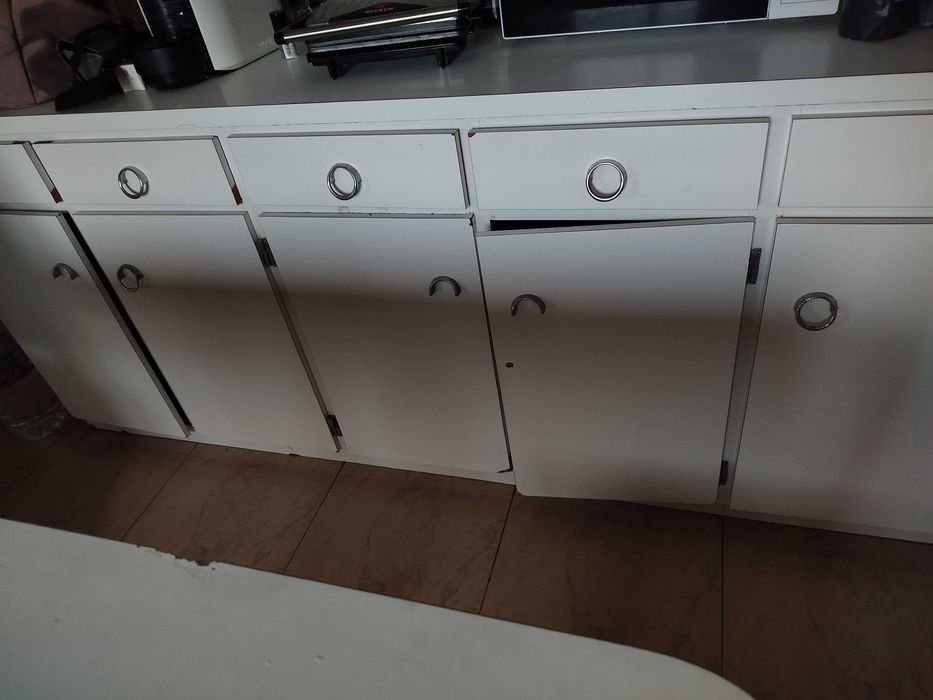 Móvel de cozinha branco