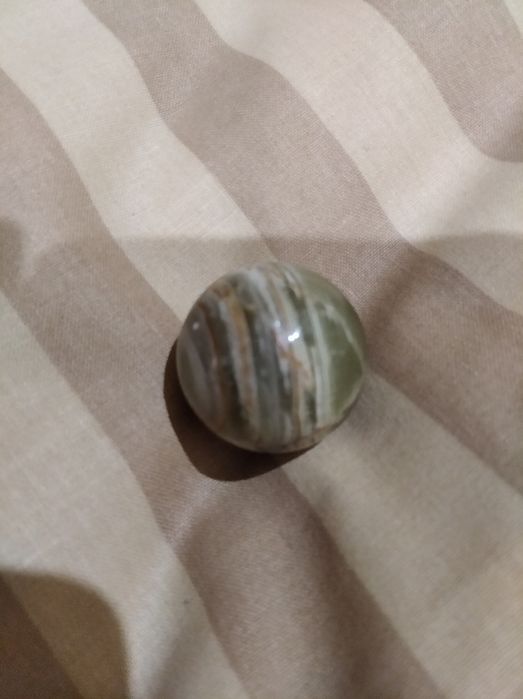 Шарик из оникса.
