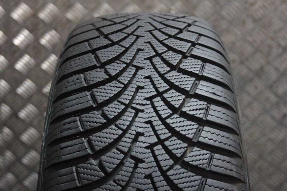 205/55/16 Goodytear UltraGrip 9+ 205/55 R16 91H 8mm 2022r