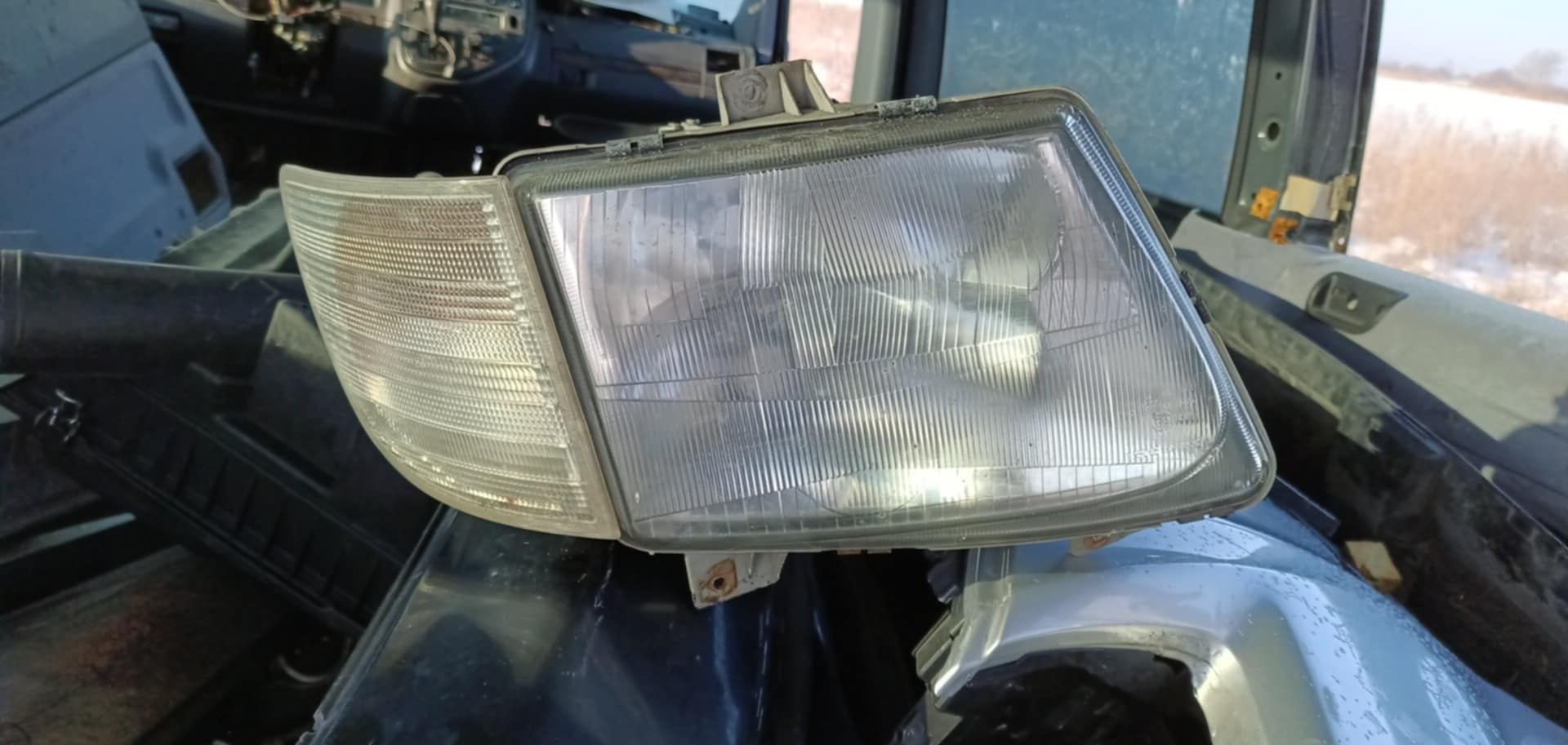 W638 Vito v-class lampy przód komplet