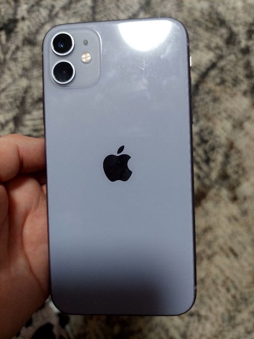 iPhone 11  128ГБ