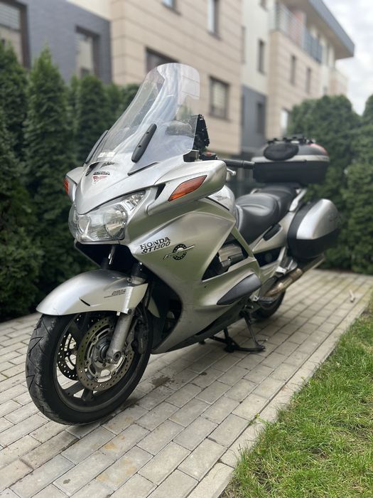 Motocykl Honda ST 1300 Pan European