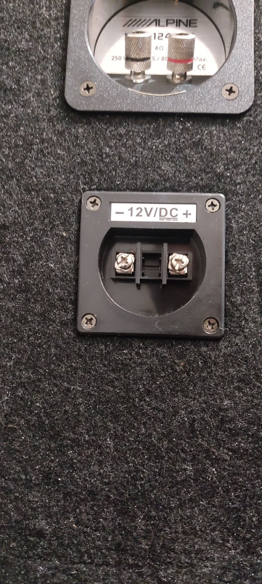 Subwoofer automóvel
