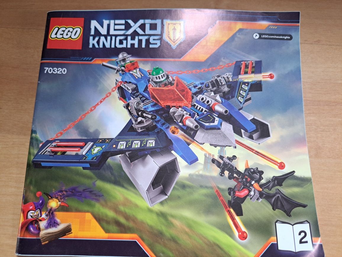 LEGO Nexo Knights 70320 Myśliwiec V2 Aarona