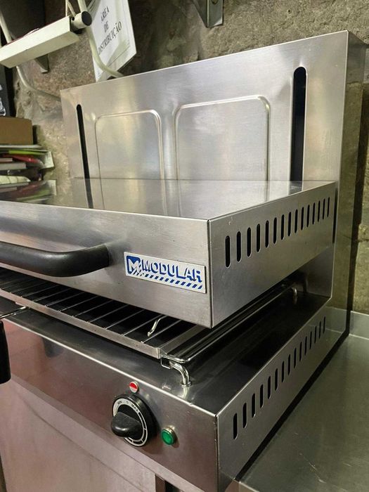 Tostadeira e Grill ajustável altura