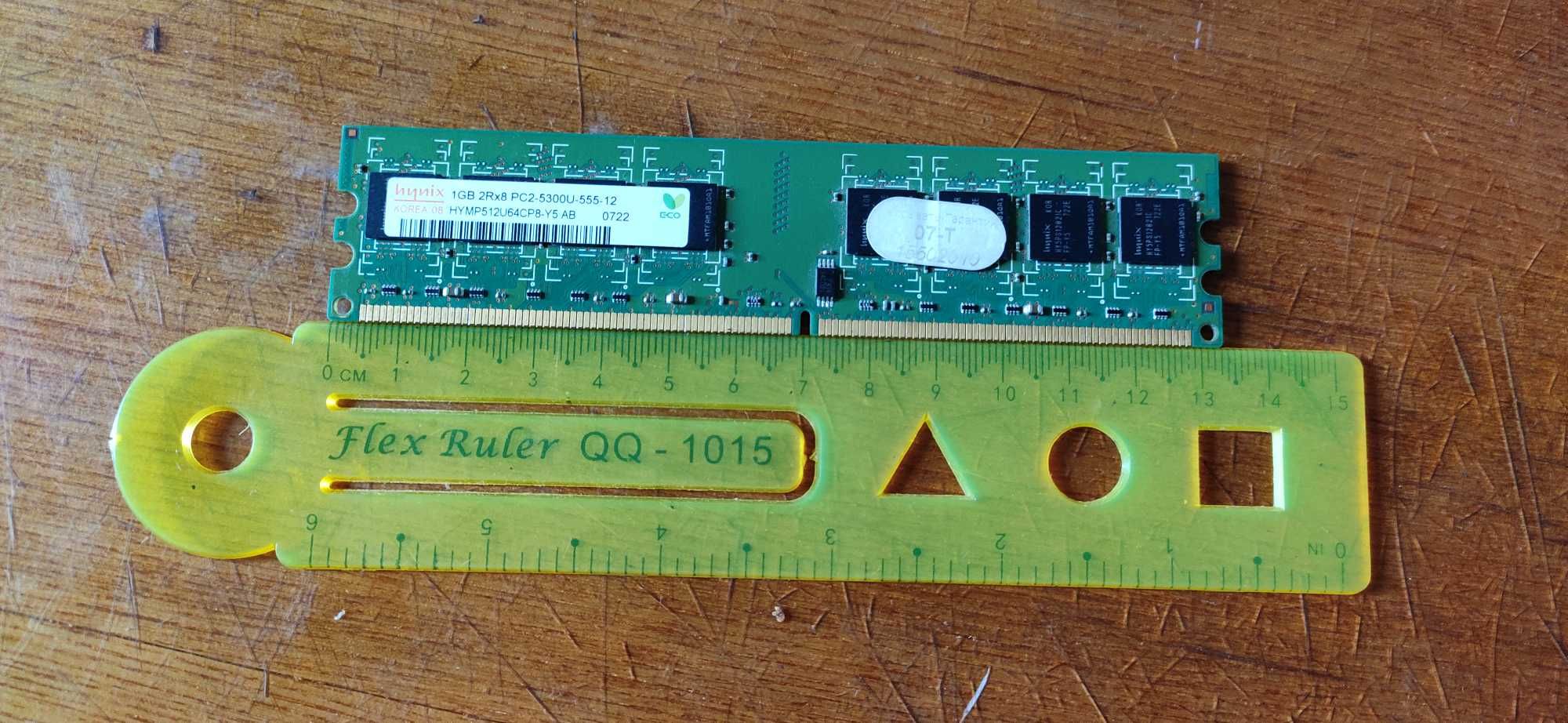 ОЗУ DDR2 1GB 1 штука