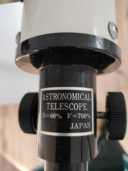 Vendo Telescópio com todos os acessórios/lentes