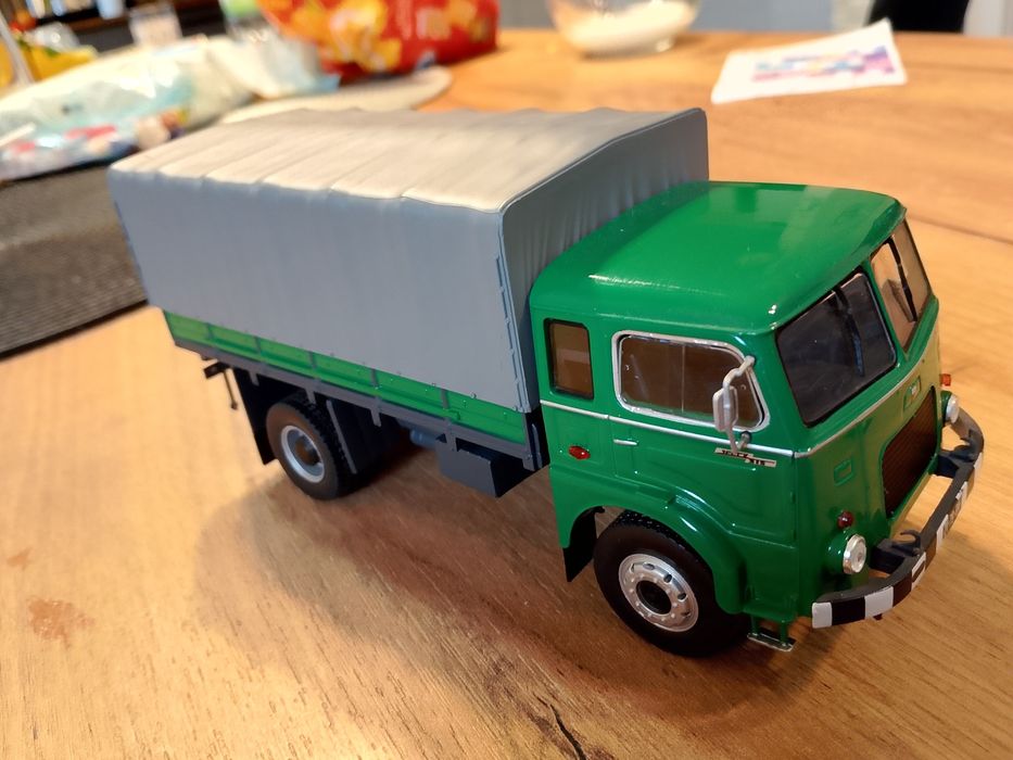 Kultowe ciężarówki prl deagostini Jelcz 315 z kabiną K 407 nr.38