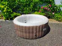 CleverSPA Maevea 4 os. Jacuzzi ogrodowe z masażem WBUDOWANA POMPA
