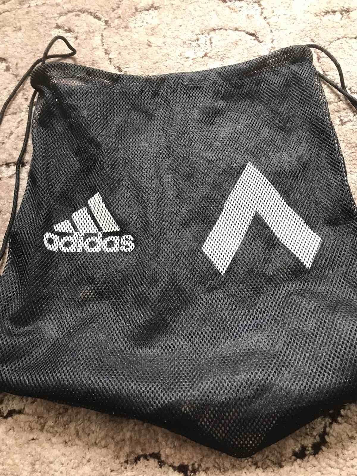 Футбольные бутсы полупро Adidas Messi
