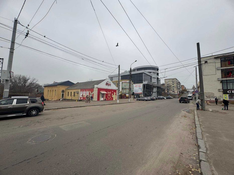Центр 200 м.кв. приміщення вільного призначення