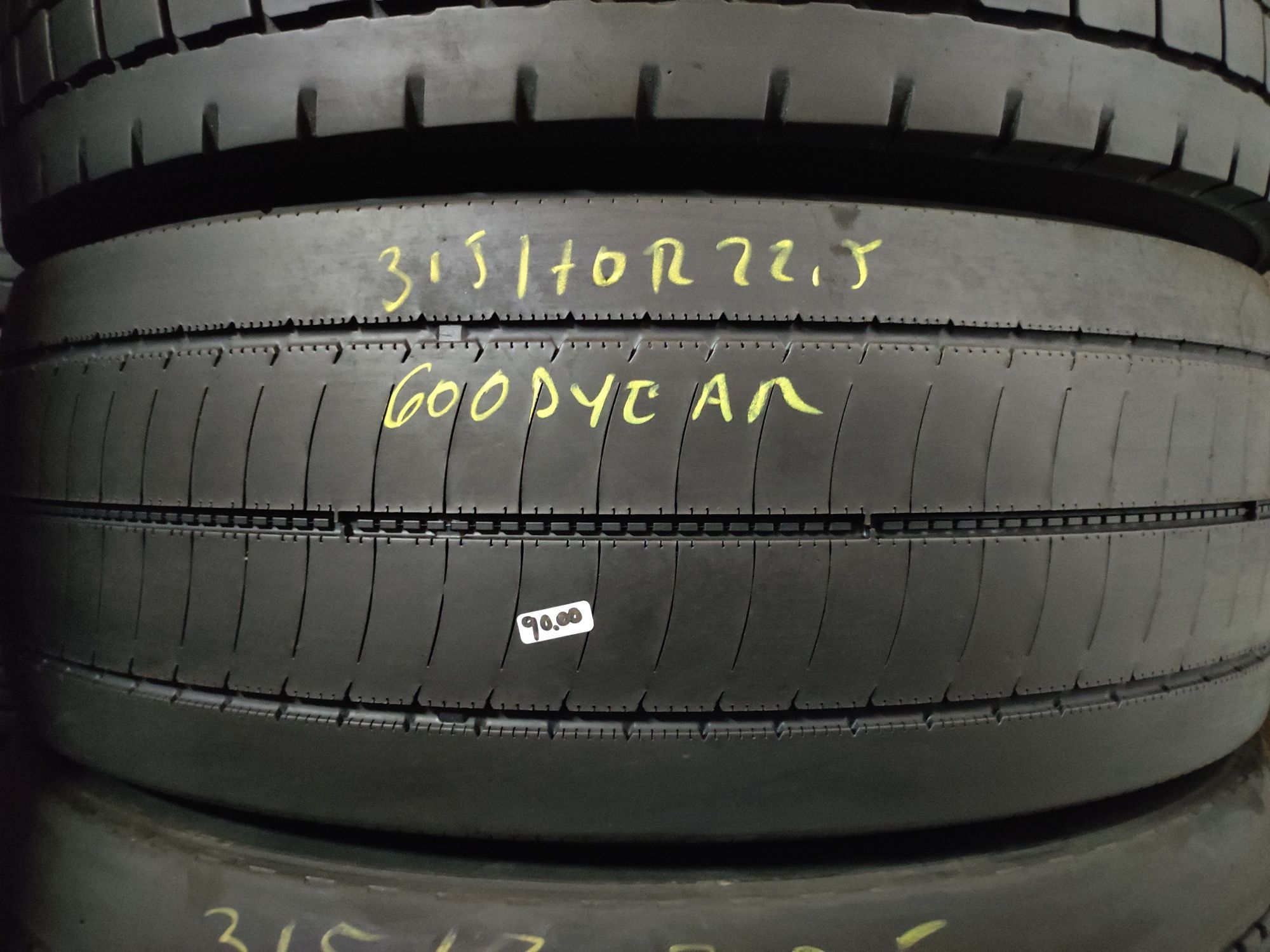 315/70R22,5 usados sem par