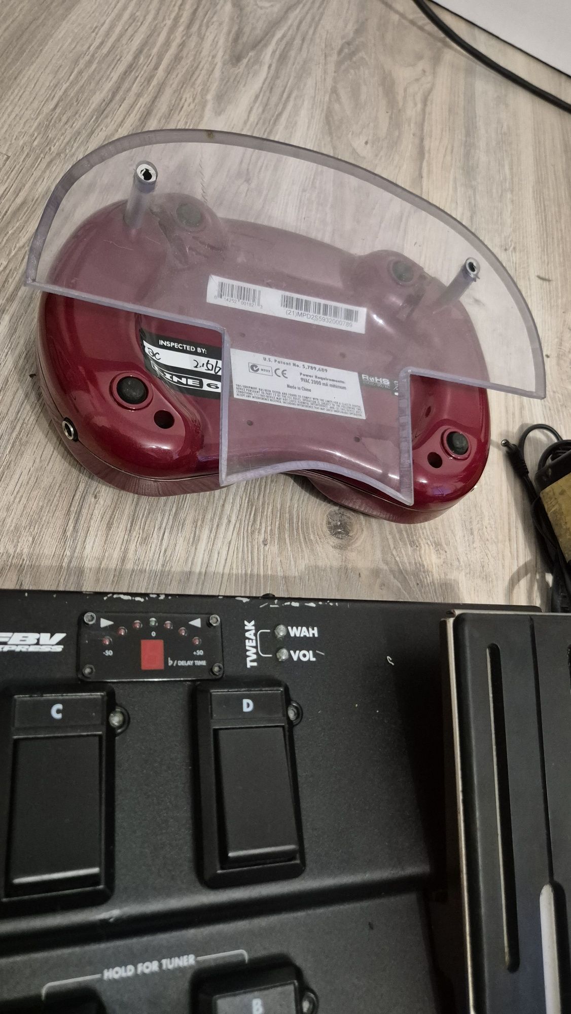 Line6 nerka POD 2.0 ver2 + footswitch