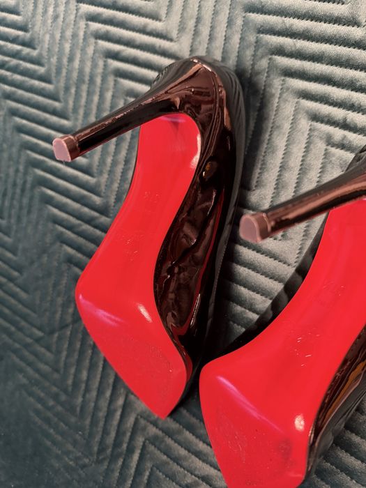Szpilki Louboutine czarne