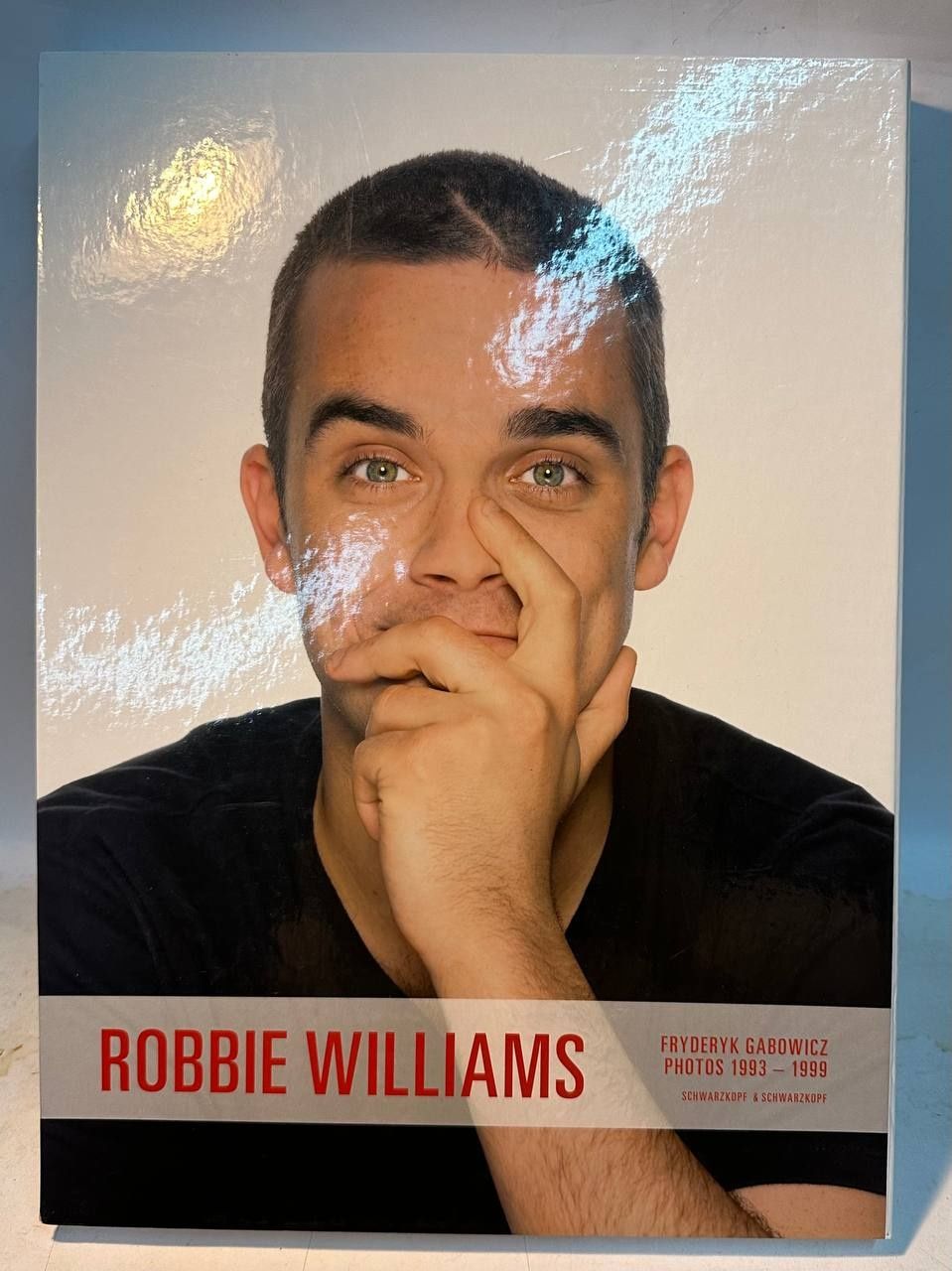 Fryderyk Gabowicz "Robbie Williams"
photos 1993-1999 + постер
Зміст 10