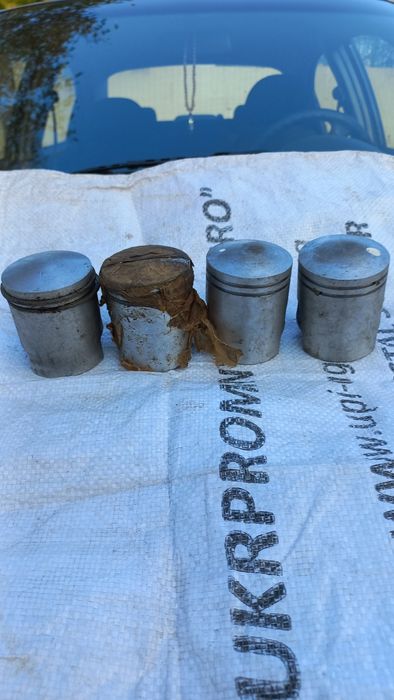 Продам  поршня на  мотоцикл ІЖ - Юпітер