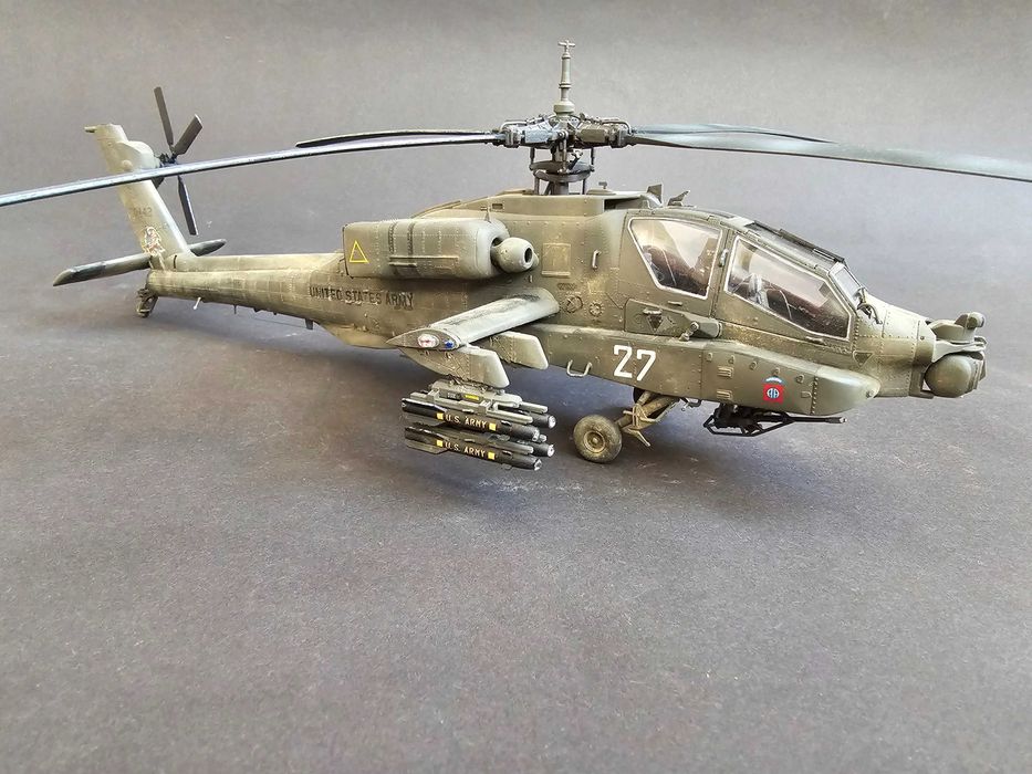 1:48 HASEGAWA AH-64A Apache + kokpit AIRES