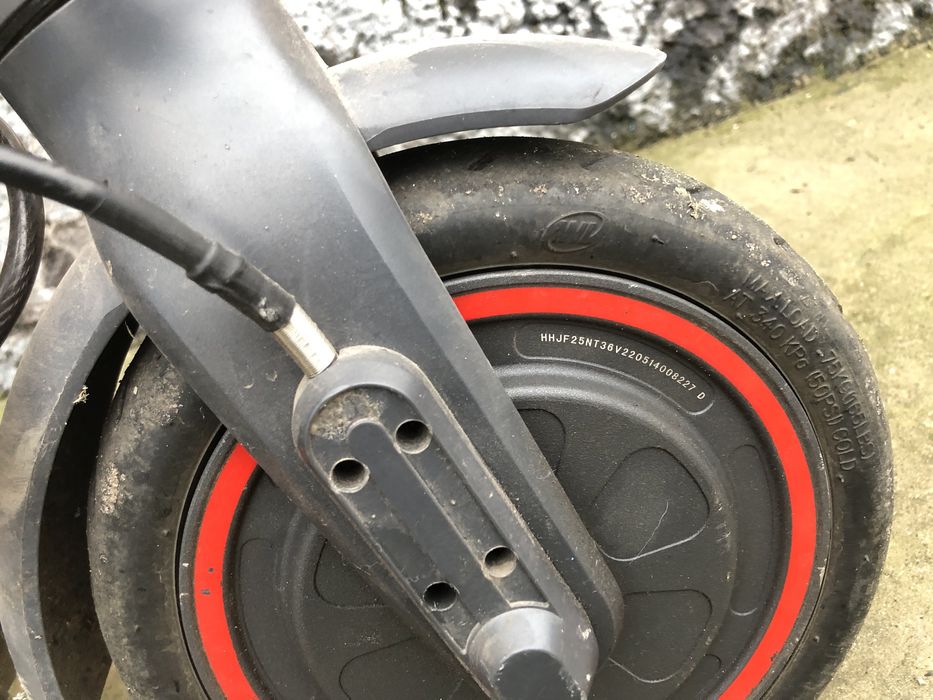 Продається електросамокат Xiaomi