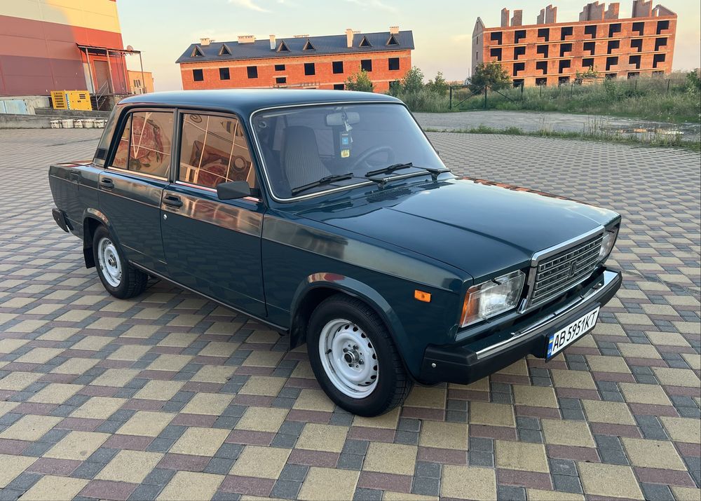 Ваз 2107 Не фарбована.