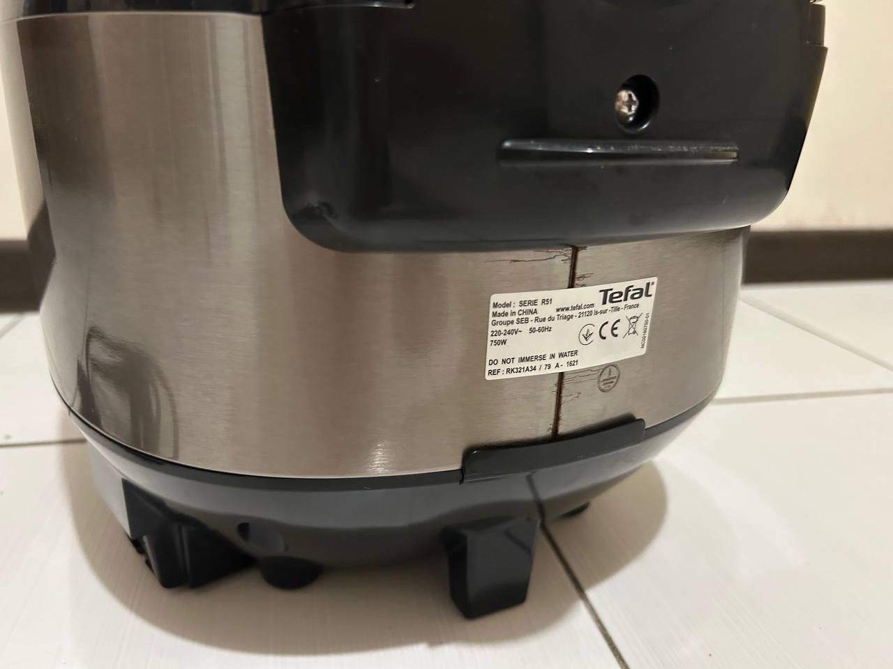 Мультиварка Tefal Essential Cook RK321A34.