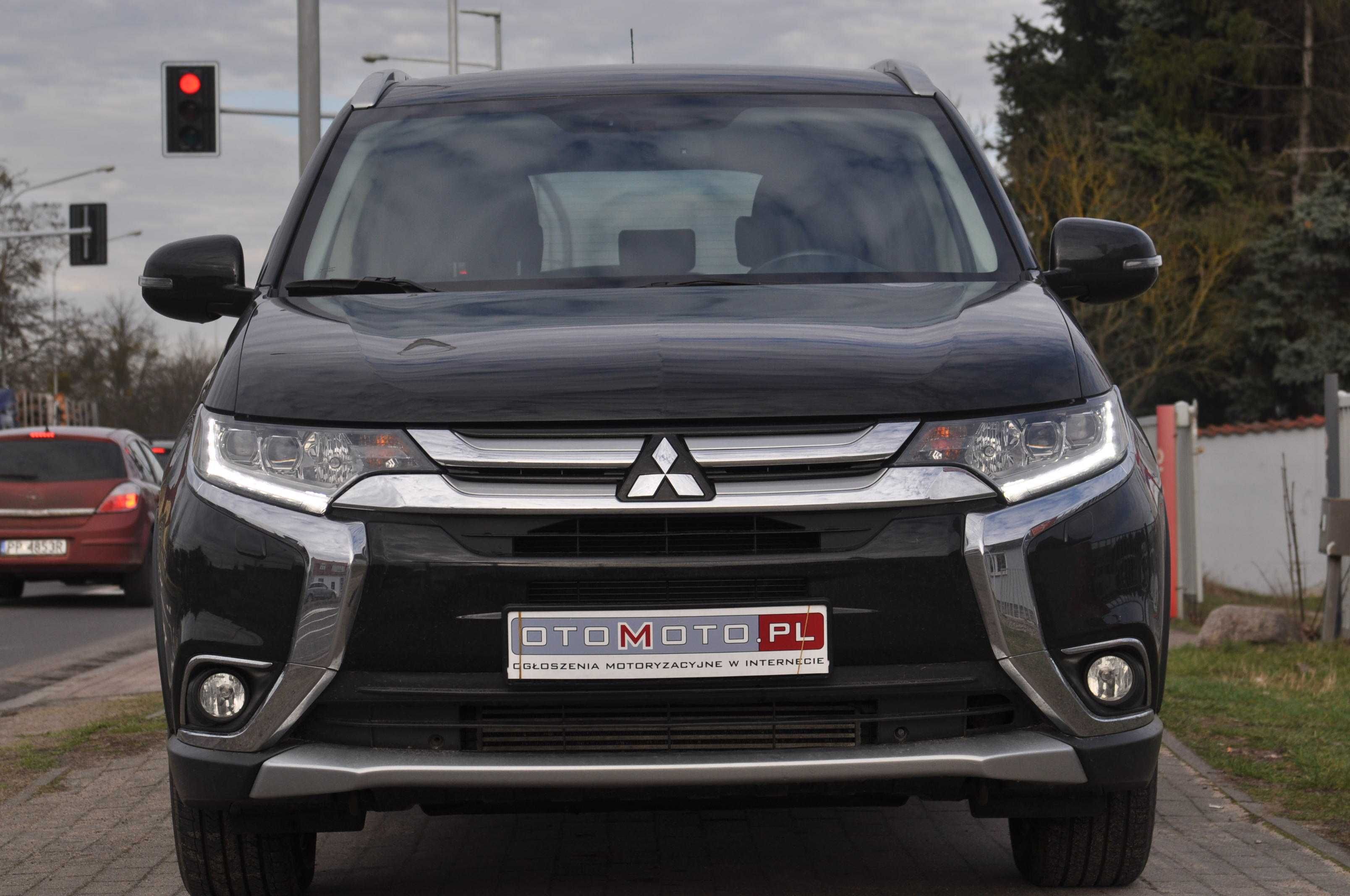 Mitsubishi OUTLANDER 2.2 Diesel 4WD Automat alu Skóry Navi 103tys.km!