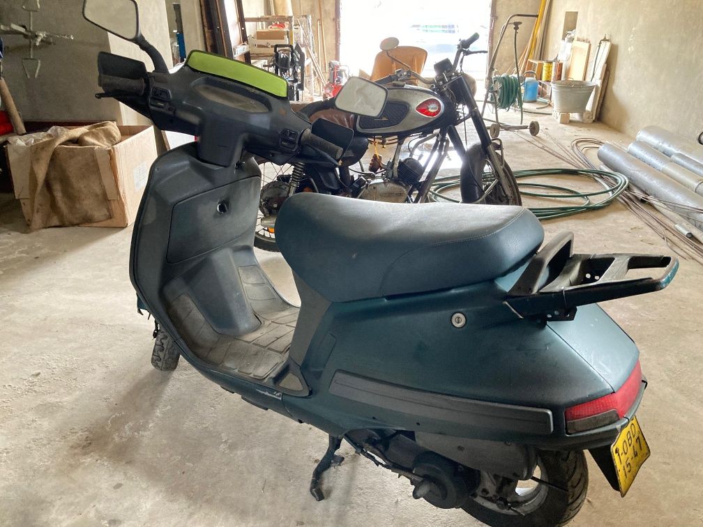 Moto à venda scoutter