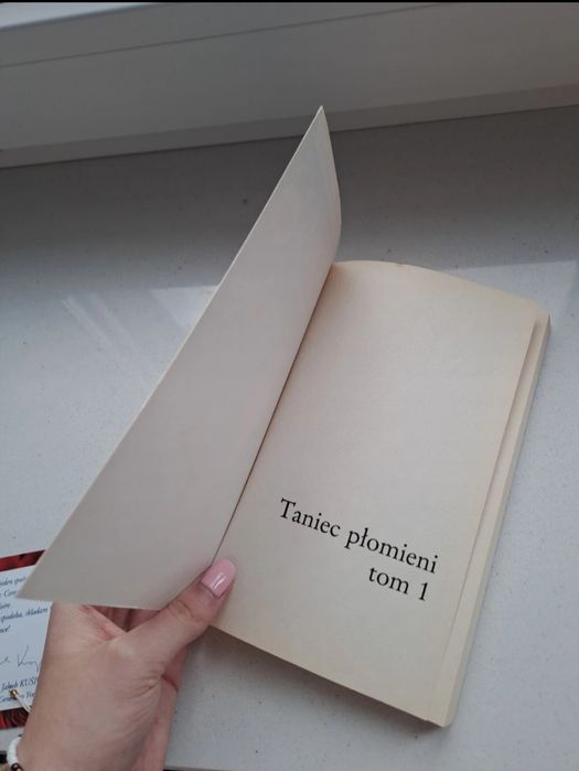 Książka "Taniec płomieni"