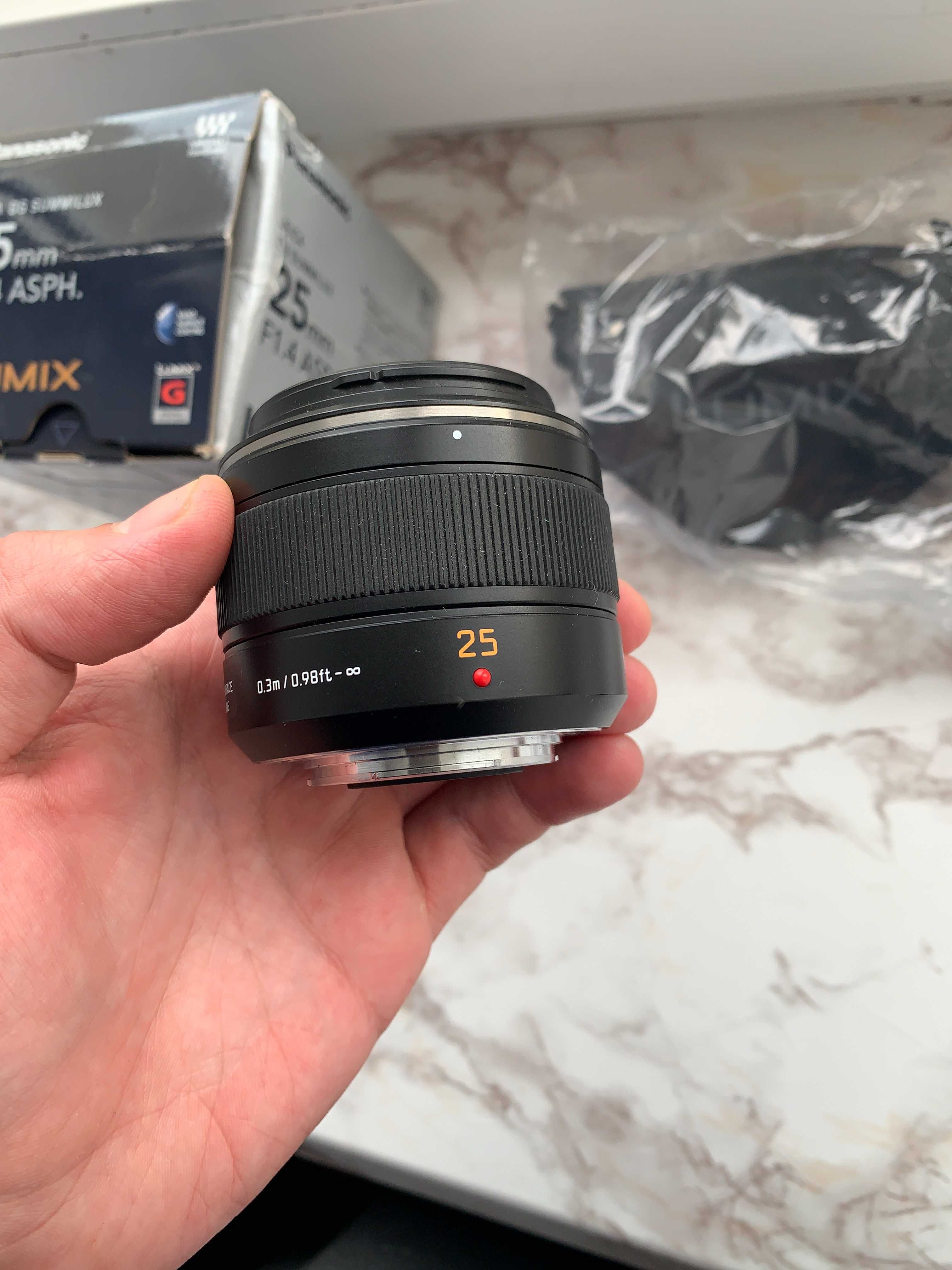 Продам обєктив Lumix leica 25mm f1.4