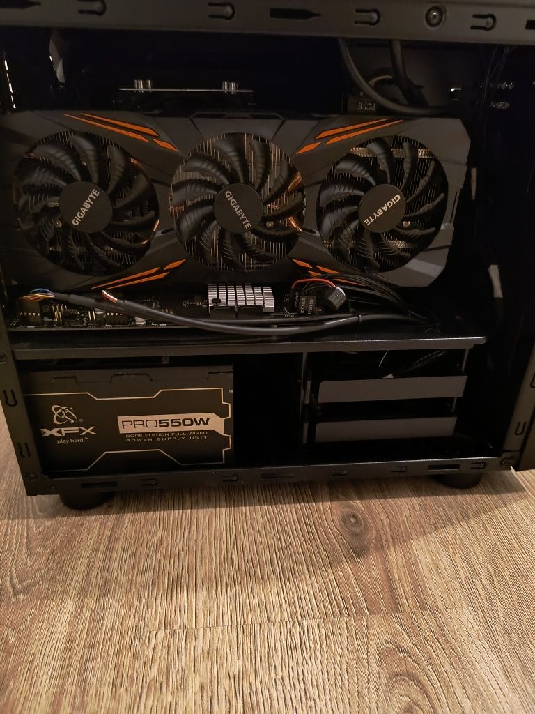 Komputer gamingowy r5500+gtx1070ti