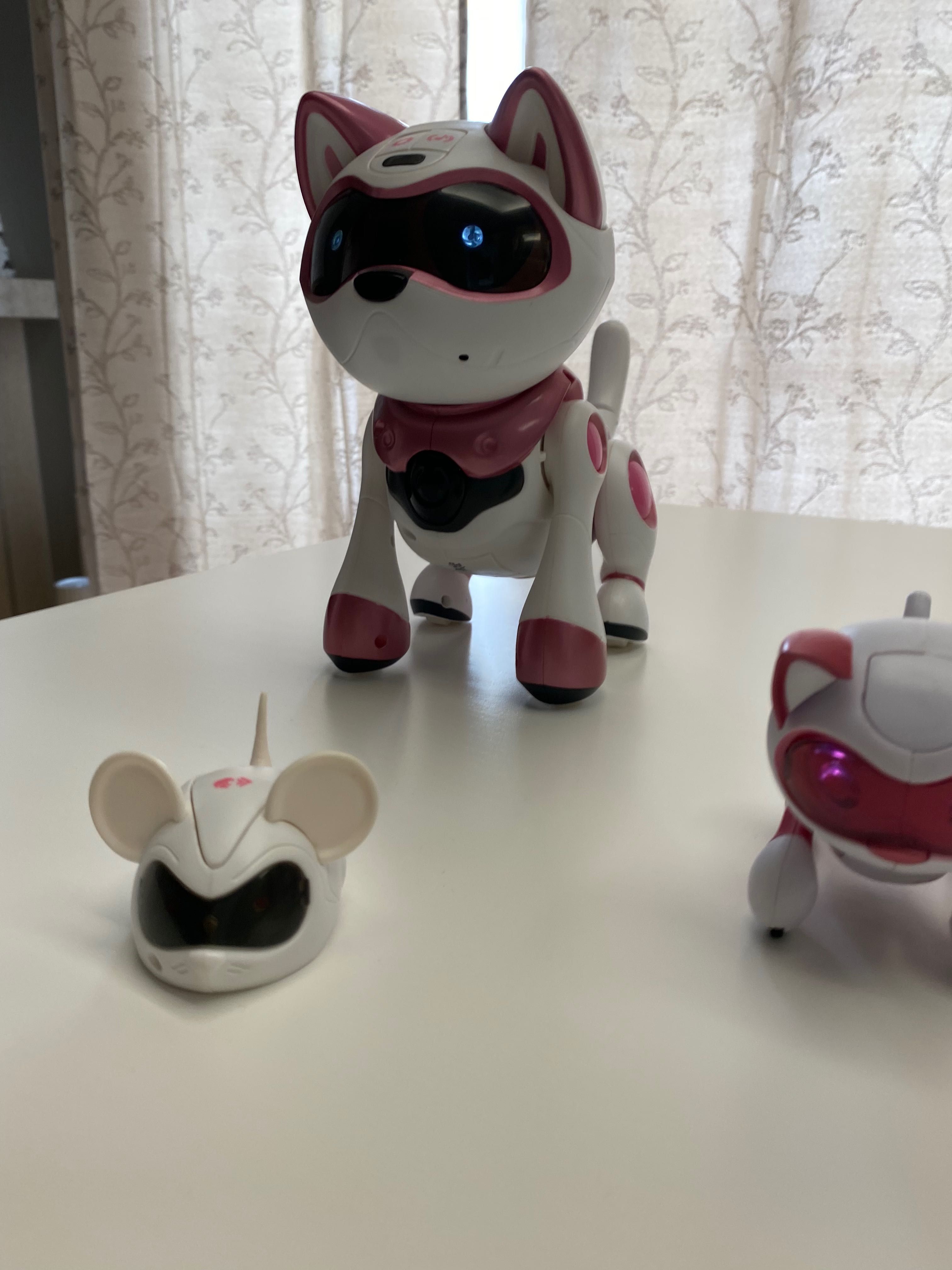 Teksta Robot Kitty para criança