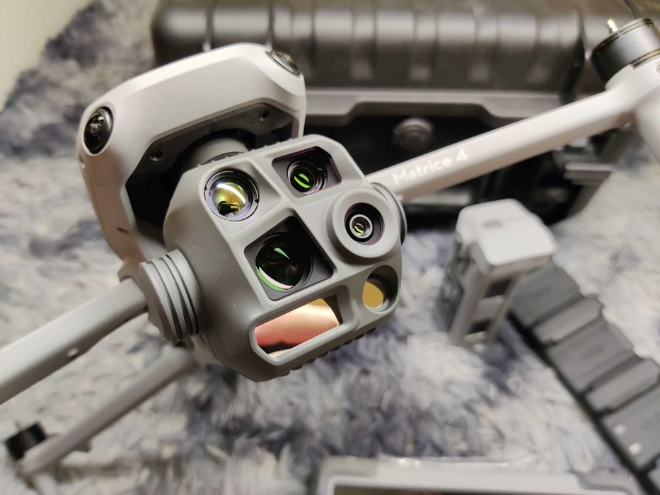 Дрон DJI Matrice 4T квадрокоптер новий Мавік тепловізор zoom 112x