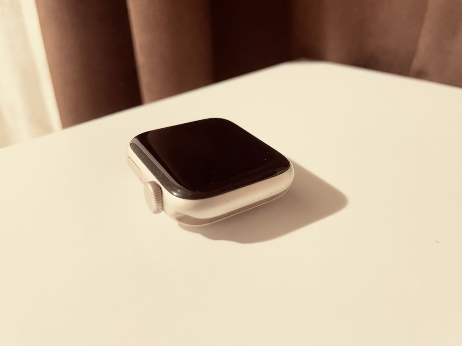 Продам Apple Watch 2 SE 40mm