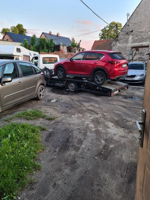 Pomoc drogowa 24/7 Transport,Dowóz paliwa odpalanie aut,serwis