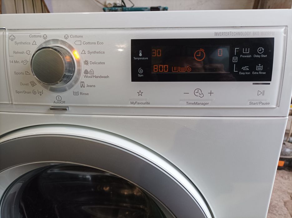 Пральна машина з функцією стірка паром на 8кг Electrolux