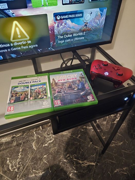 Consola Xbox One X 1TB + jogos Far Cry
