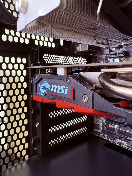 Komputer do Gier Gamingowy i5 24 GB Ram Roblox Cs Fortnite Farming