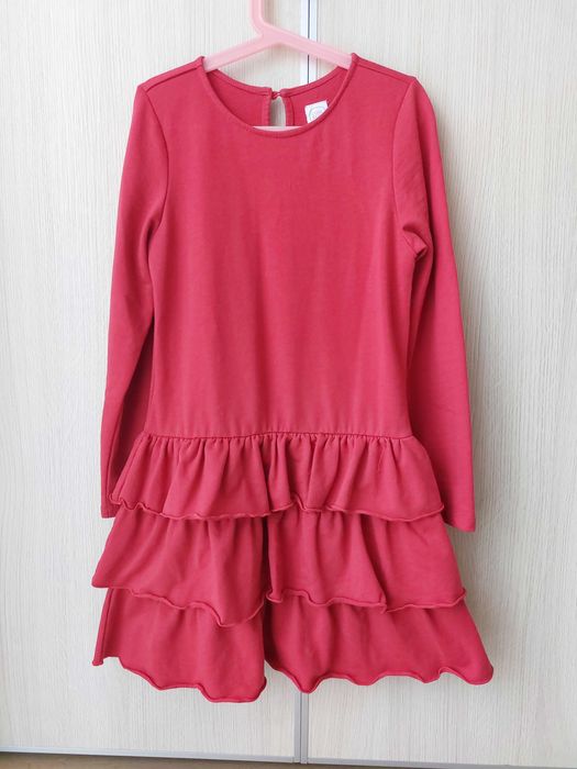 R.140 jak nowa czerwona sukienka hiszpanka, Cool Club