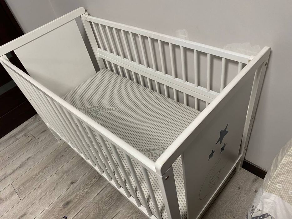 Ліжко дитяче Дубик-М Ведмедик з маятником біле + матрац