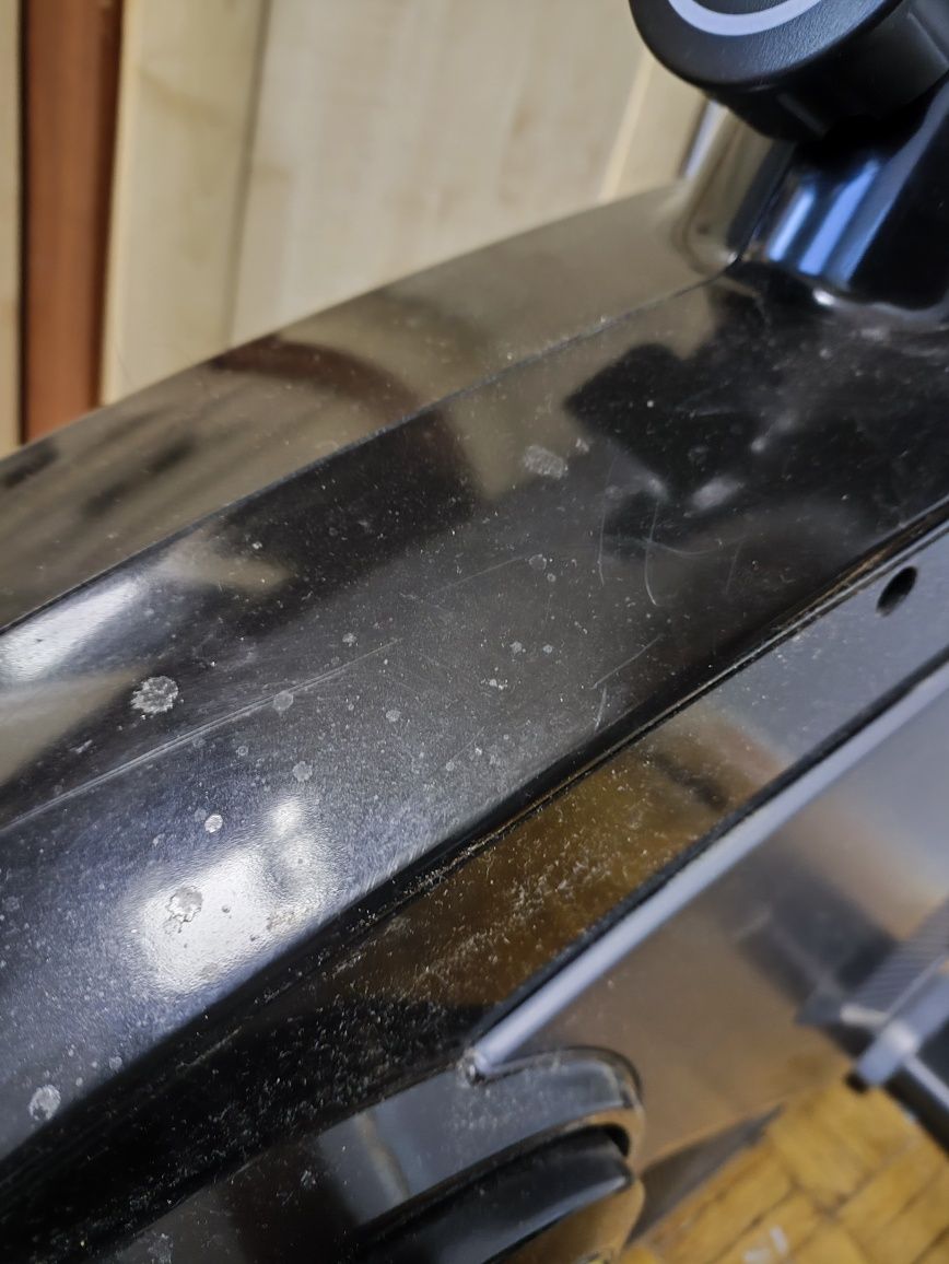 Rower stacjonarny elektromagnetyczny Zipro Rook iConsole+ 100% sprawny