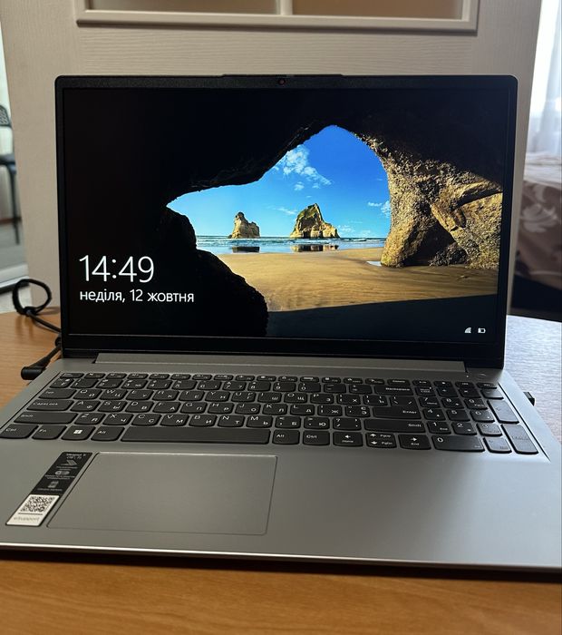 Ноутбук  Lenovo новий