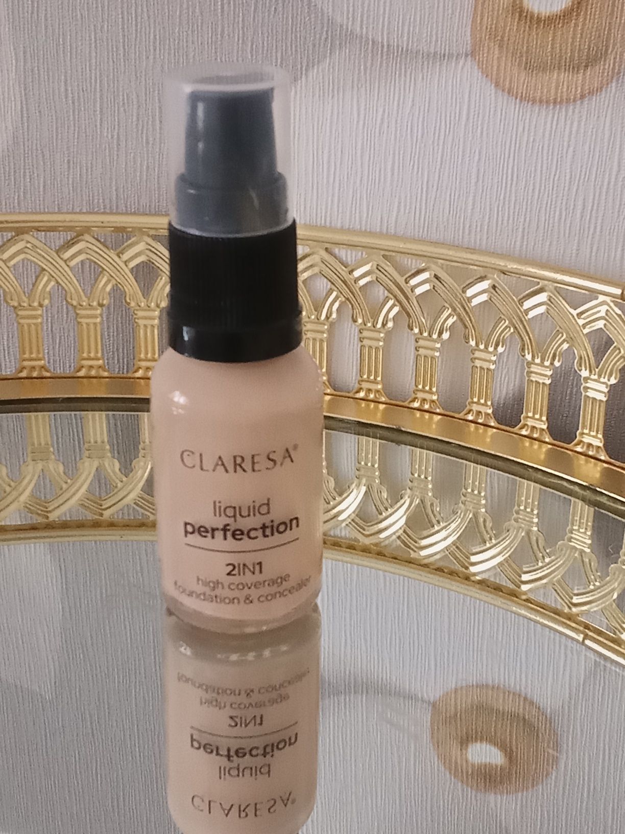 Claresa liquid Perfection 2 w 1 płynny korektor i podkład do twarzy