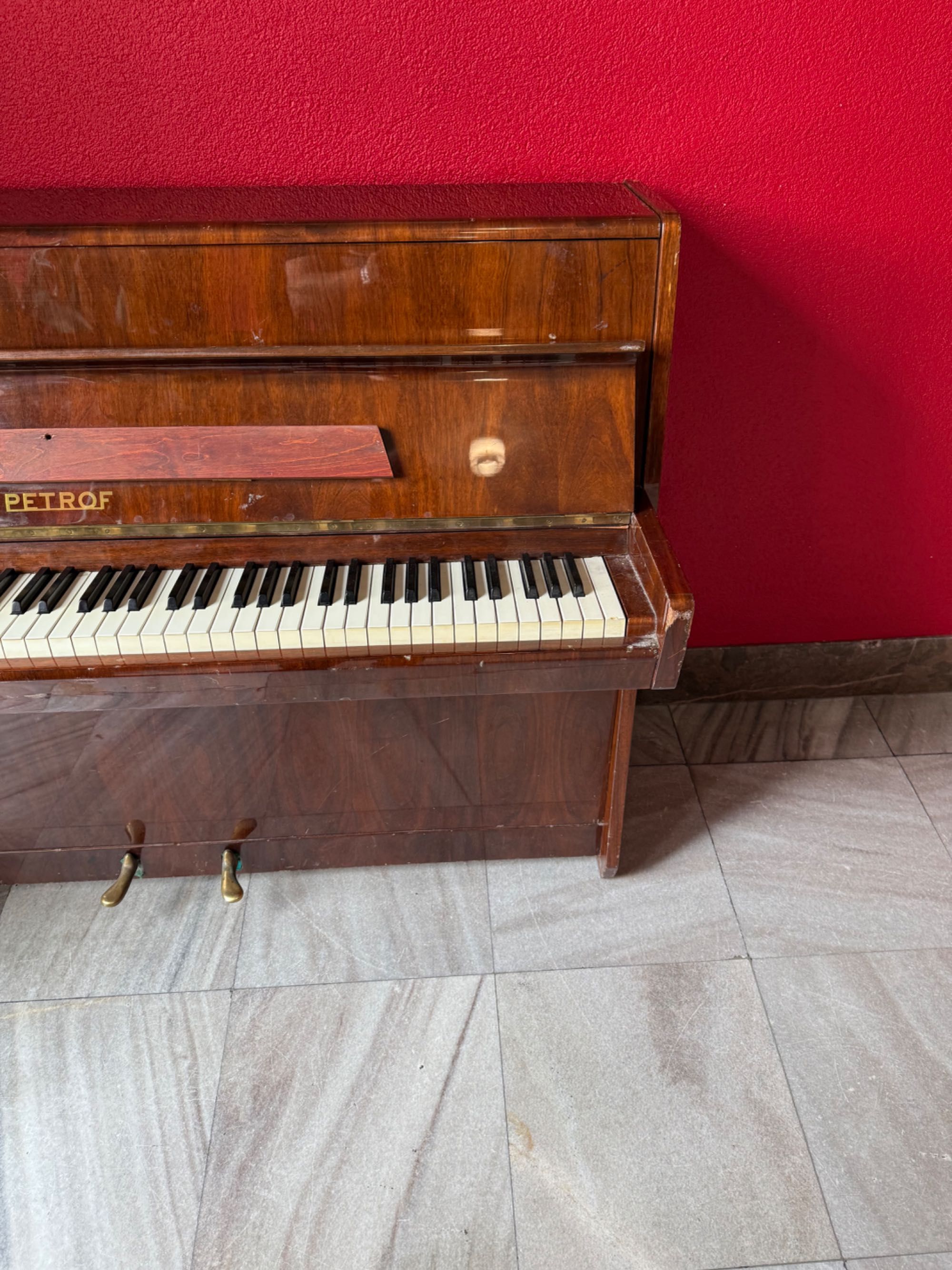 sprzedam używane pianino