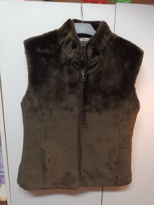 Colete castanho chocolate, marca inglesa