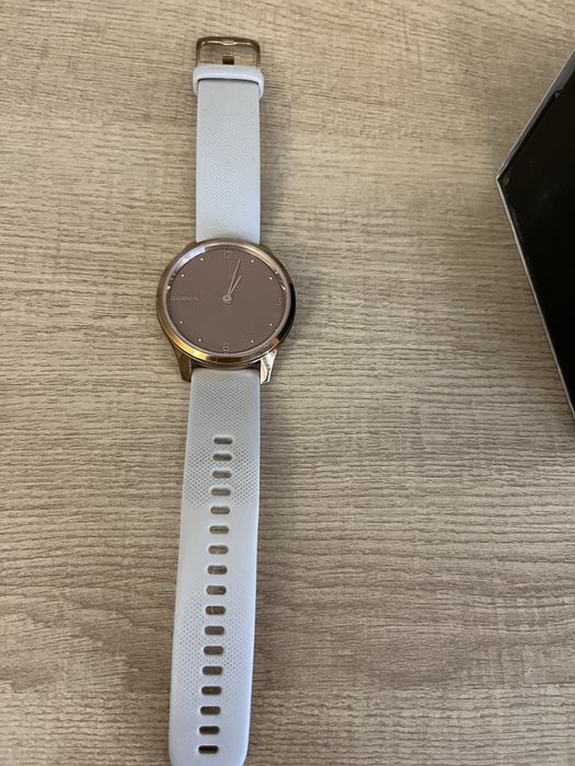 Zegarek Garmin Vivomove Luxe