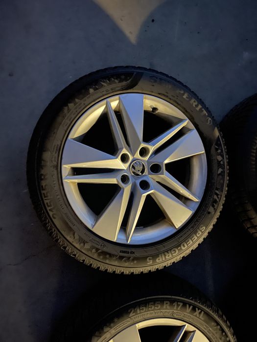 Koła felgi Skoda superb Vw zima 17 cali 5x112 opony 2023 rok passat
