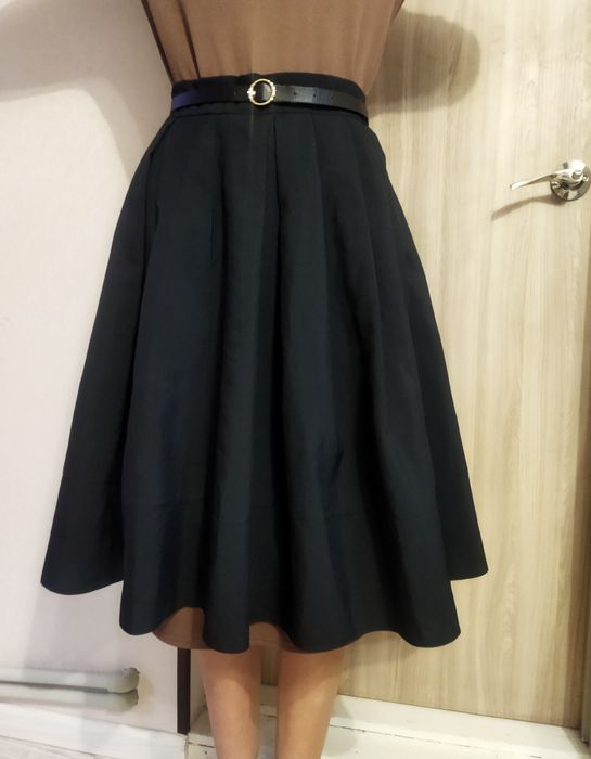 Спідниця міді у складку